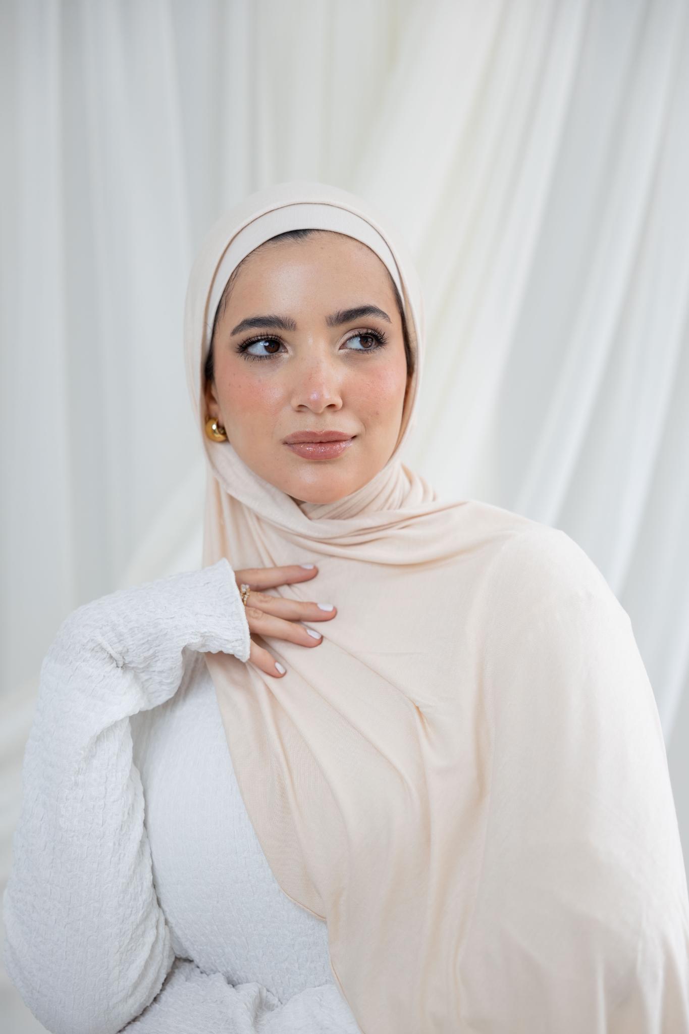 Off White Lycra Scarf