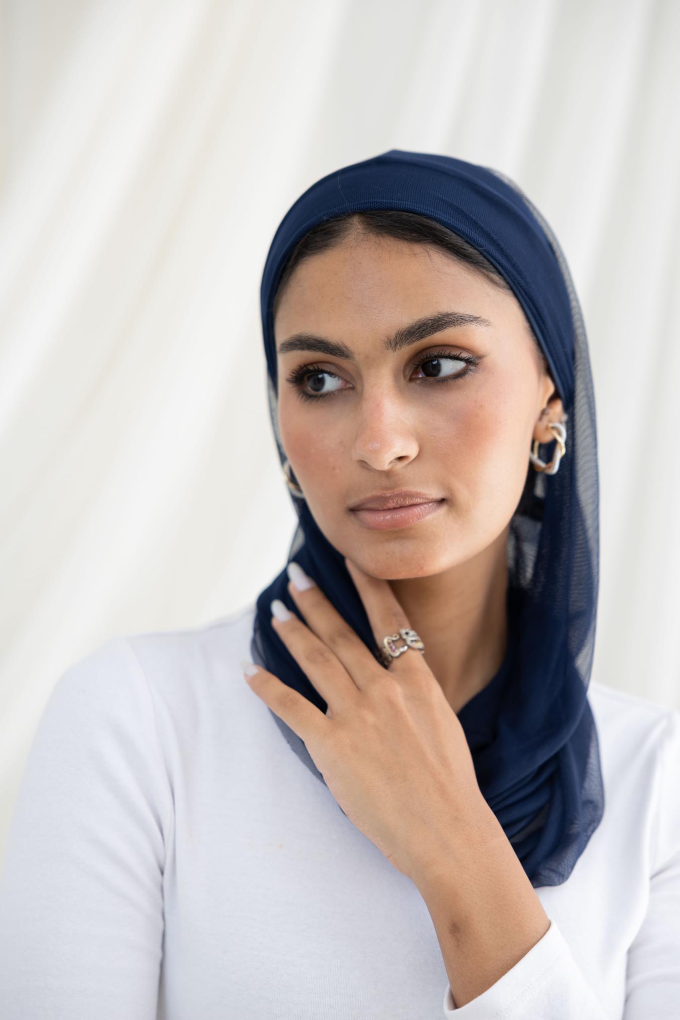 Plain Navy Swim Hijab